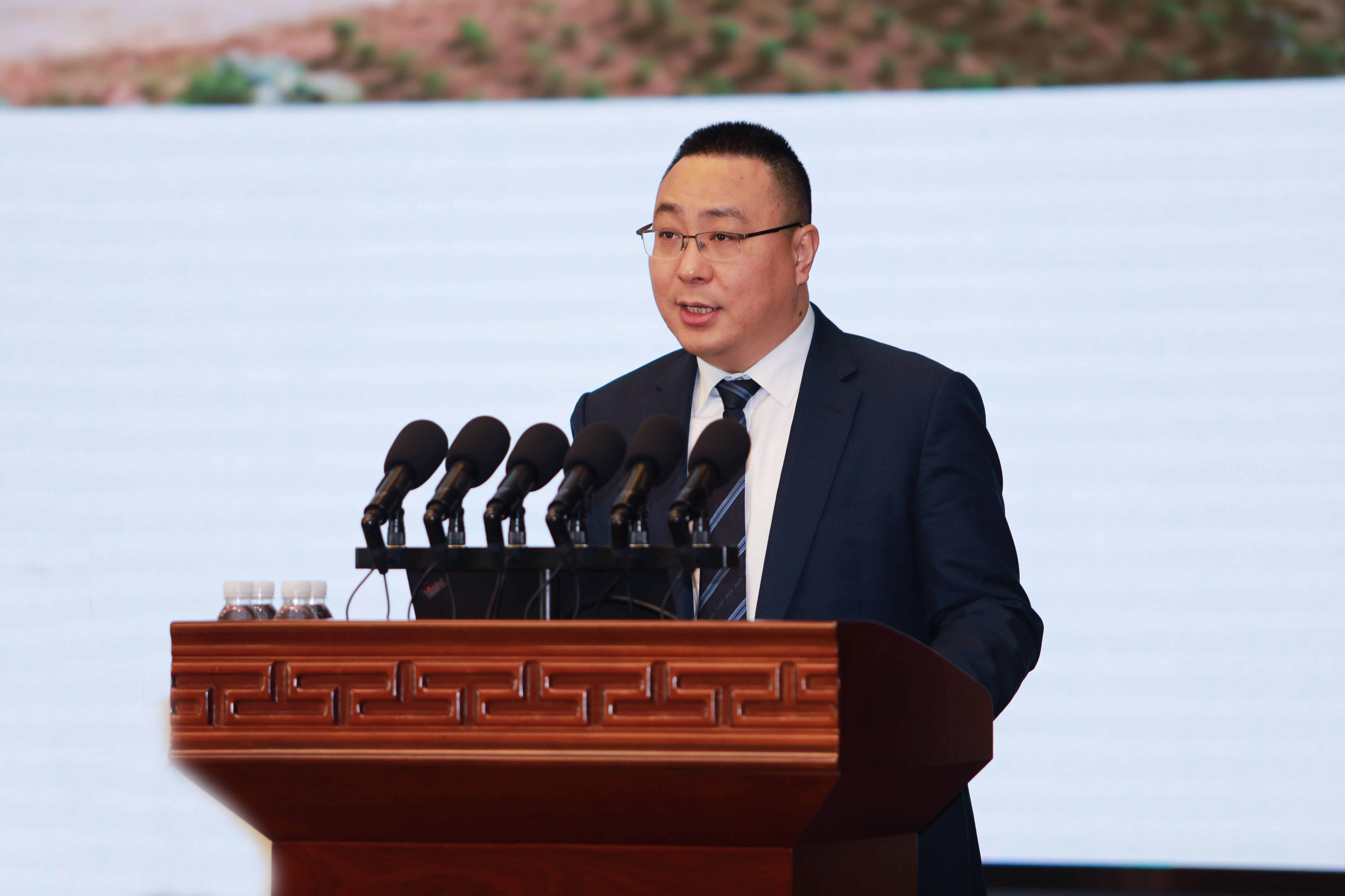 中国·Bb艾弗森(ballbet贝博)有限公司-官方网站