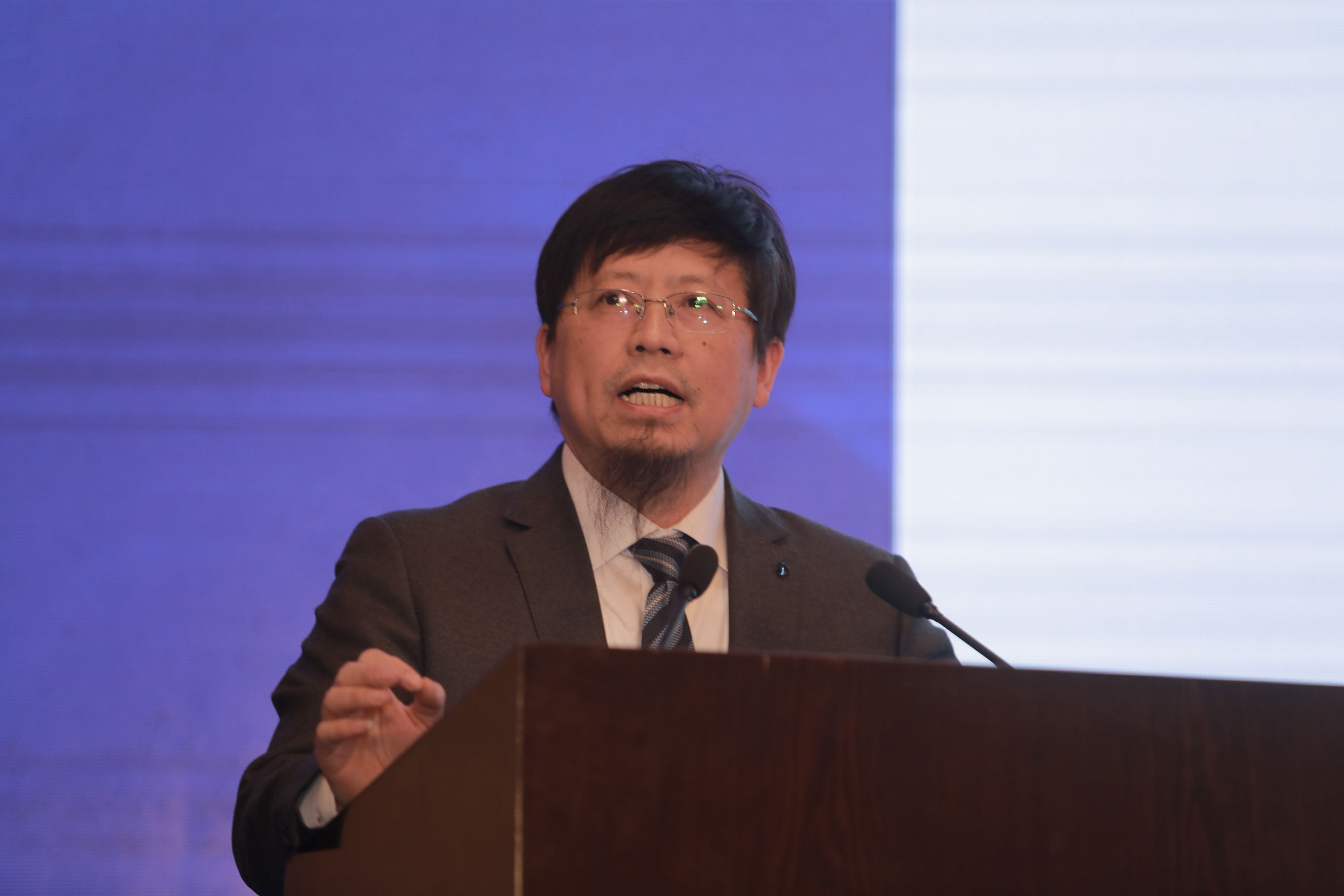 中国·Bb艾弗森(ballbet贝博)有限公司-官方网站